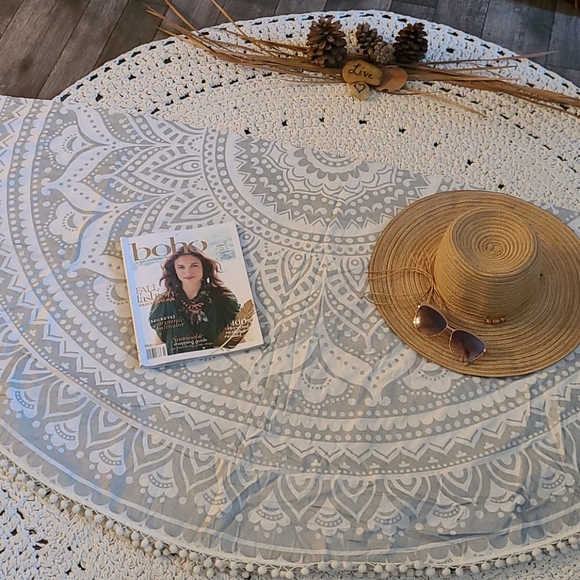 BO HO SILVER WHITE WALL ART TABLE CLOTH BEACH ROU - Picture 9 of 16